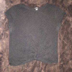 Black rue 21 crop top